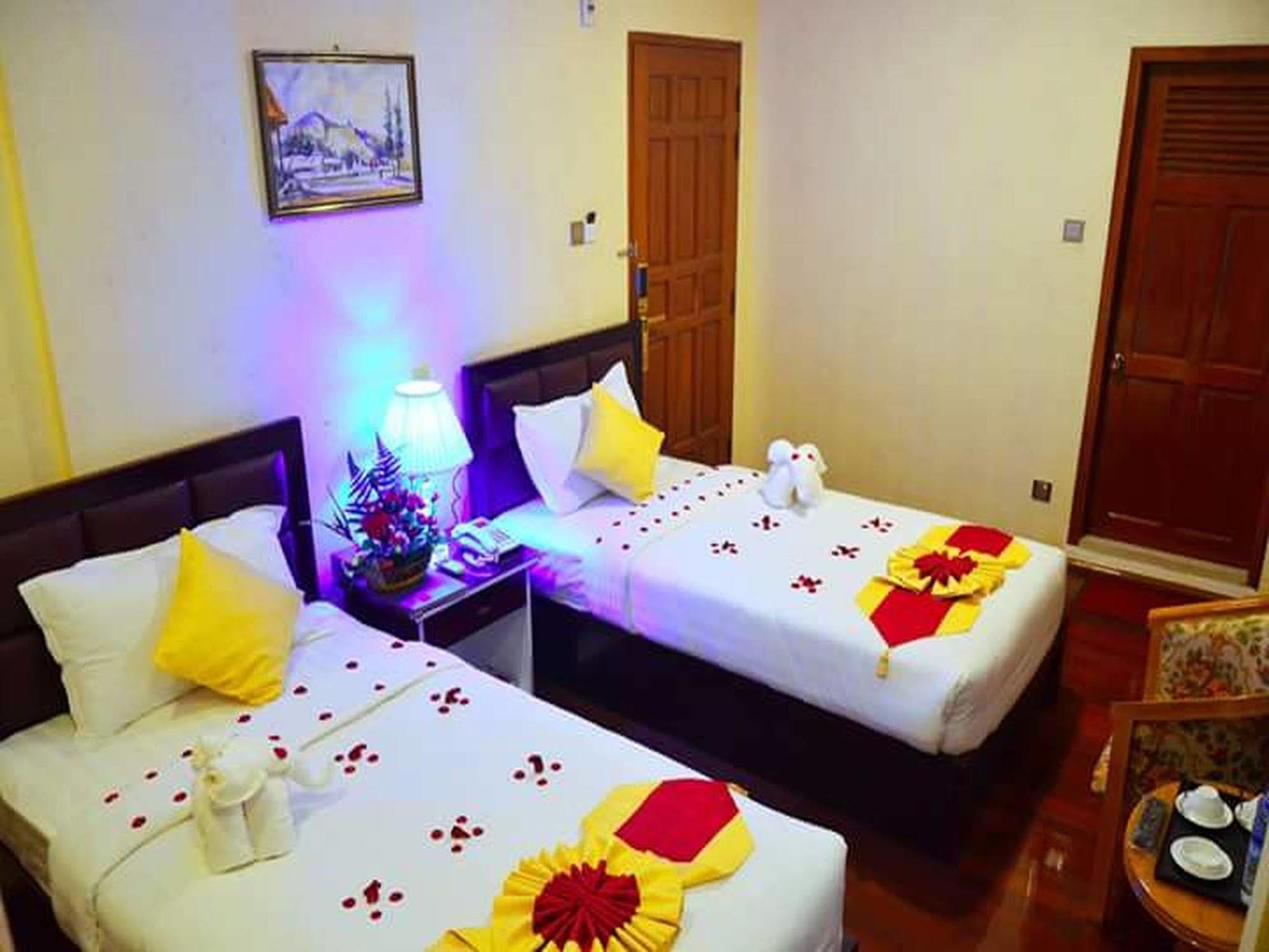 Golden City Light Hotel Mandalay Eksteriør billede