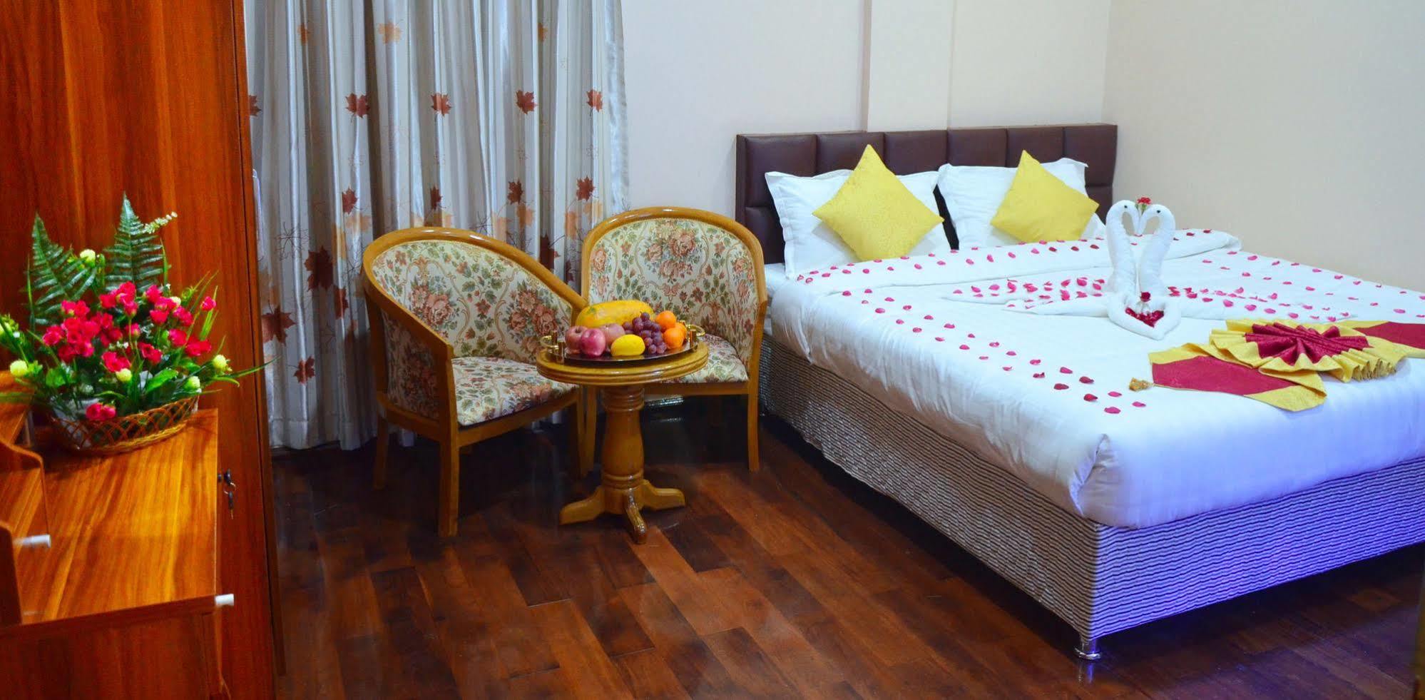Golden City Light Hotel Mandalay Eksteriør billede